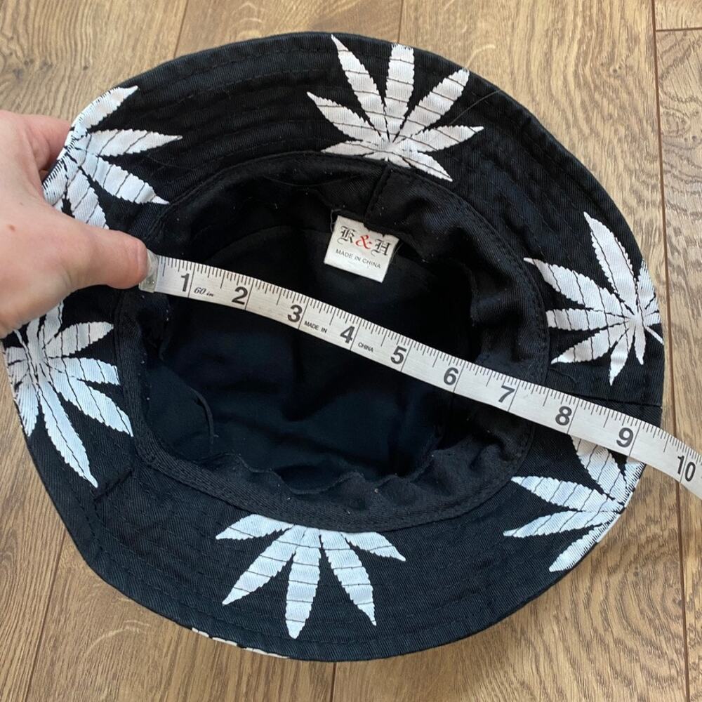 PacSun HUF Bucket Hat – Black White Marijuana Leaf Print Streetwear OS - Picture 4 of 4